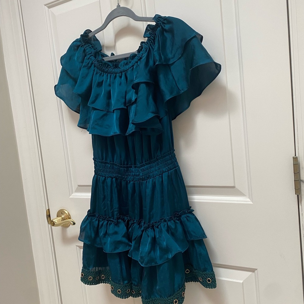 NEW WITH TAGS - Elegant MISA Mini, off shoulder, made in the USA